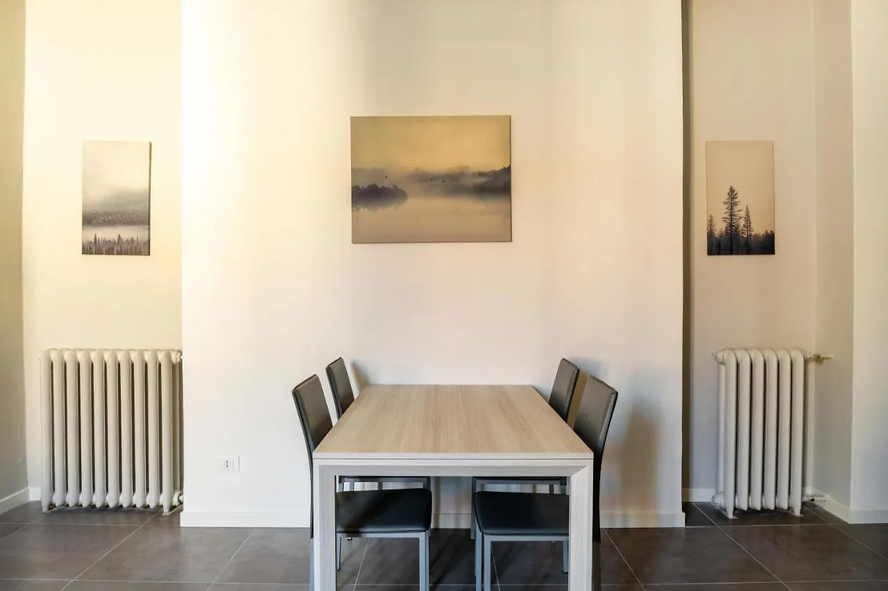 Apartment Newly Renovated Loft Near Centrale Milan